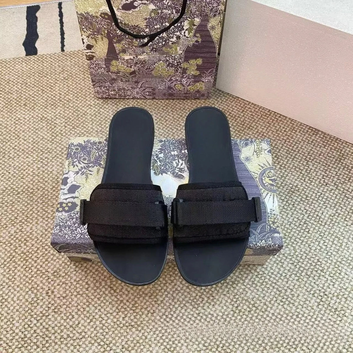 Womens Jacquard Embroidered Flat Slippers Single Strap Sandals