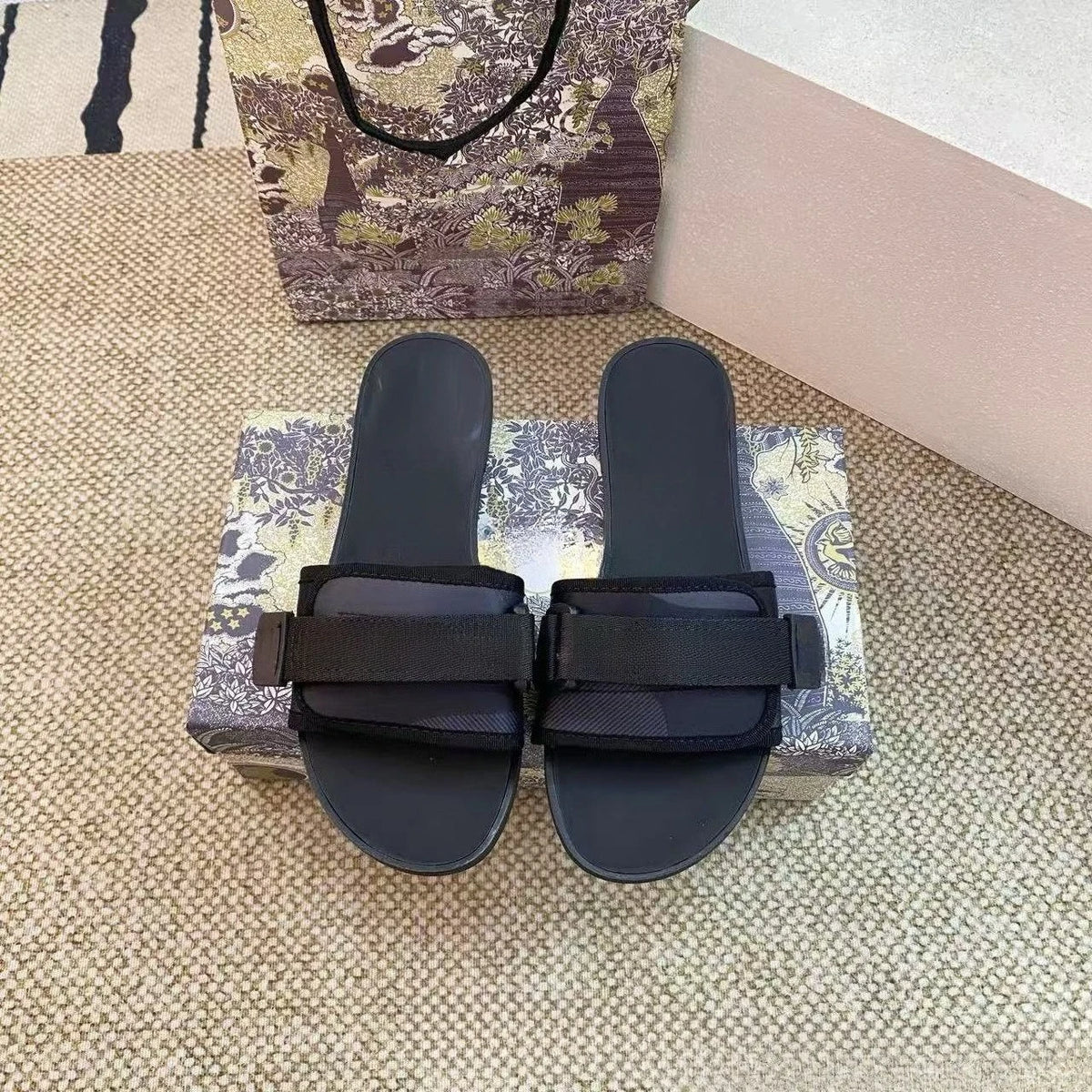 Womens Jacquard Embroidered Flat Slippers Single Strap Sandals