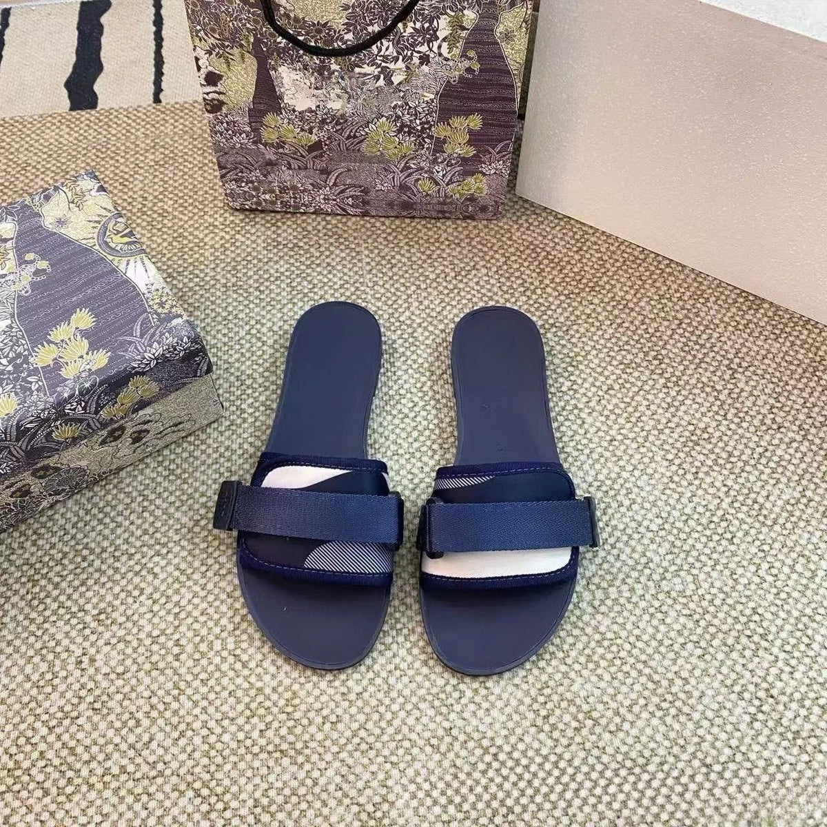 Womens Jacquard Embroidered Flat Slippers Single Strap Sandals